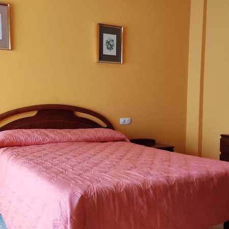 Amplio Piso En Pontedeume Apartment Ngoại thất bức ảnh