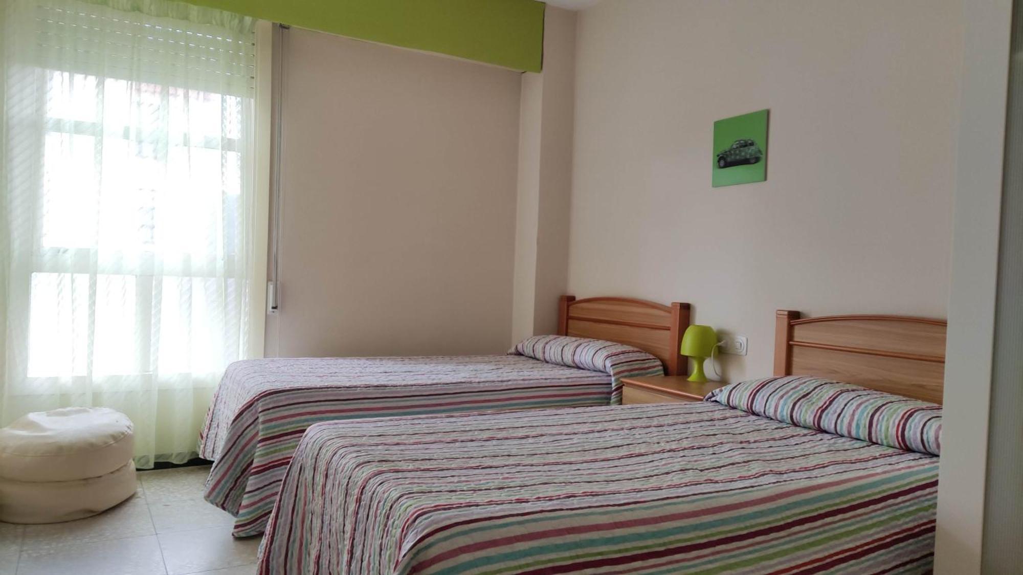 Amplio Piso En Pontedeume Apartment Ngoại thất bức ảnh